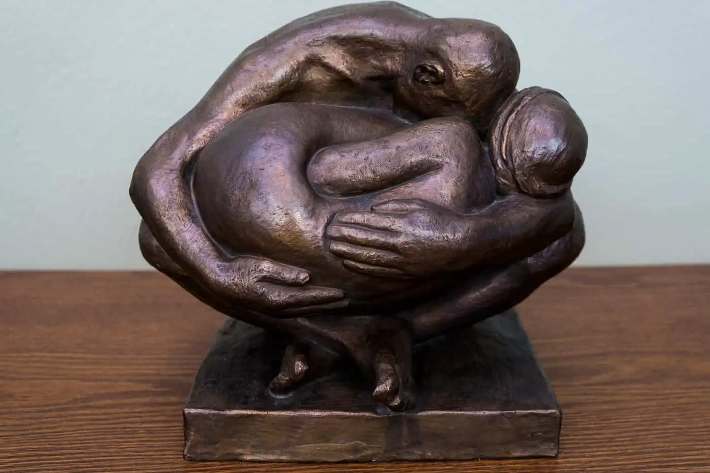 Man with a woman in his lap Vigeland